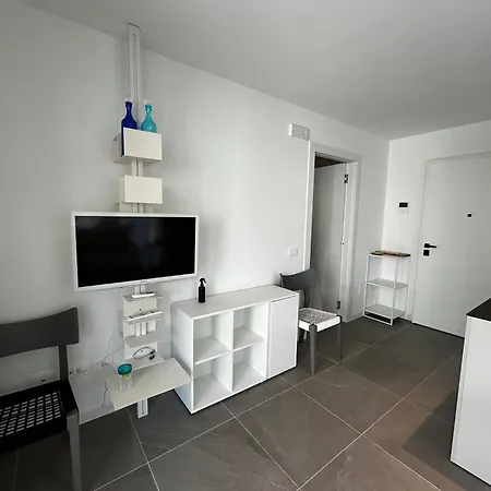 アパート Aquamarina