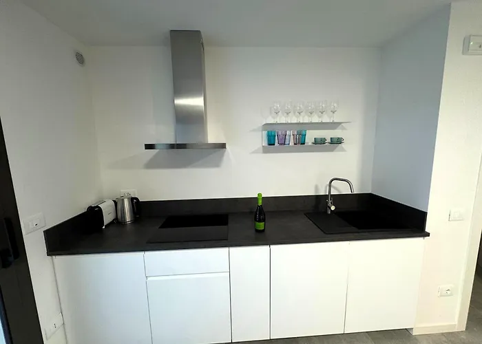 Aquamarina アパート