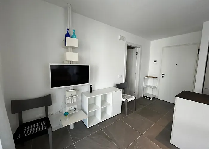 アパート Aquamarina